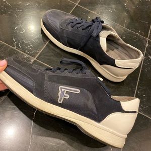 Men sneakers